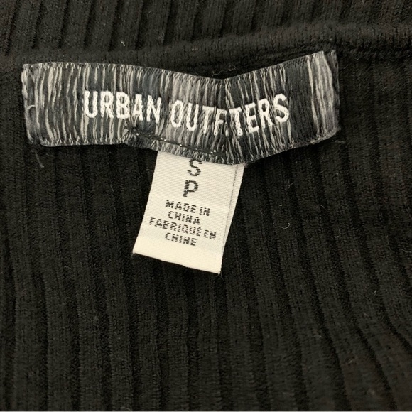 Urban Outfitters Long Bell Sleeve Ribbed Knit V Neck Crop Top - Picture 3 of 16